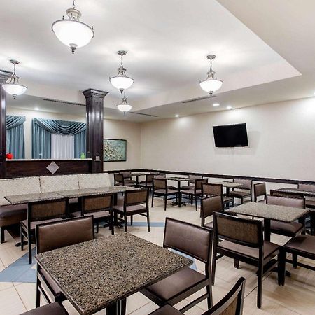 La Quinta By Wyndham Indianapolis Airport Plainfield Hotel Bagian luar foto