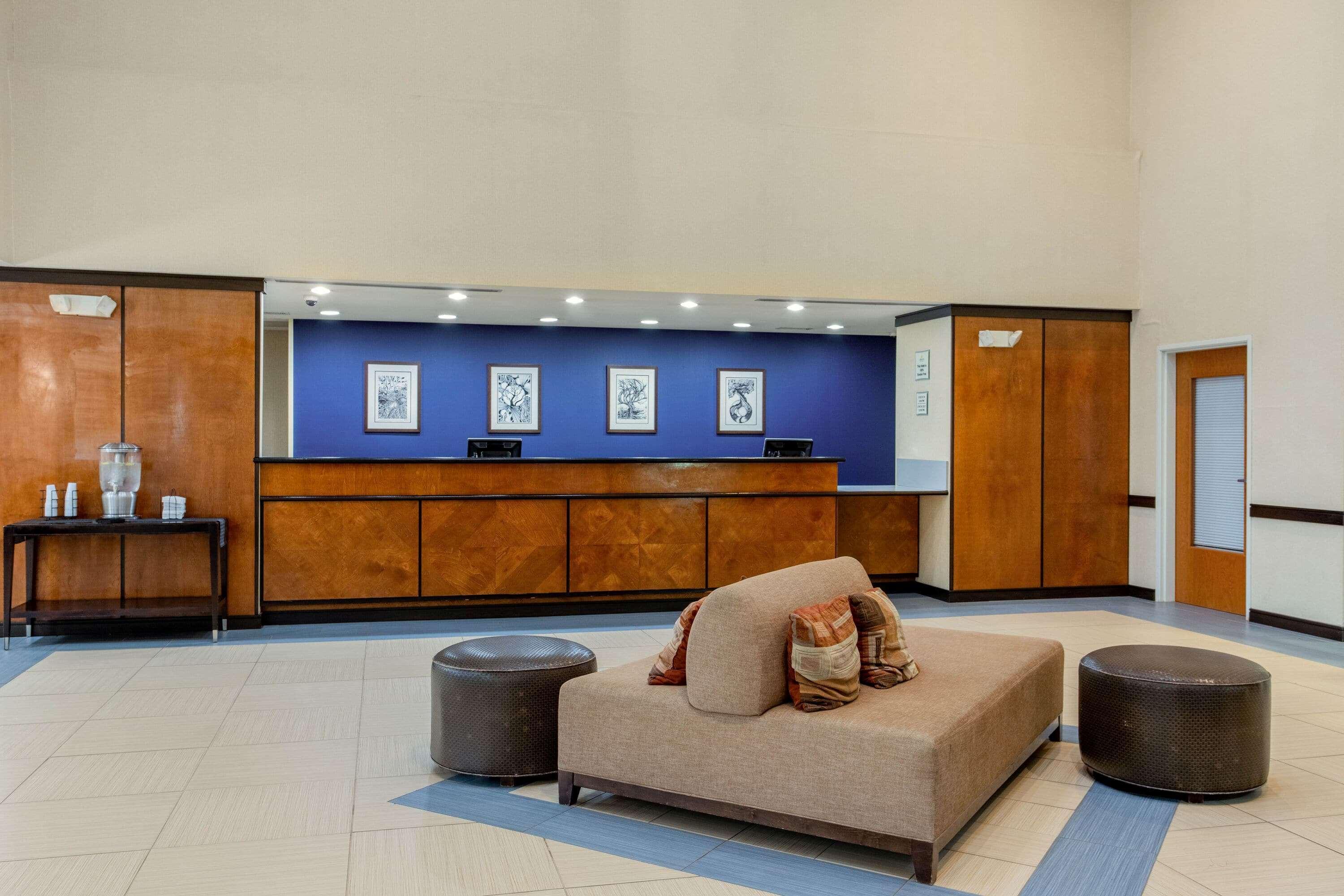 La Quinta By Wyndham Indianapolis Airport Plainfield Hotel Bagian luar foto