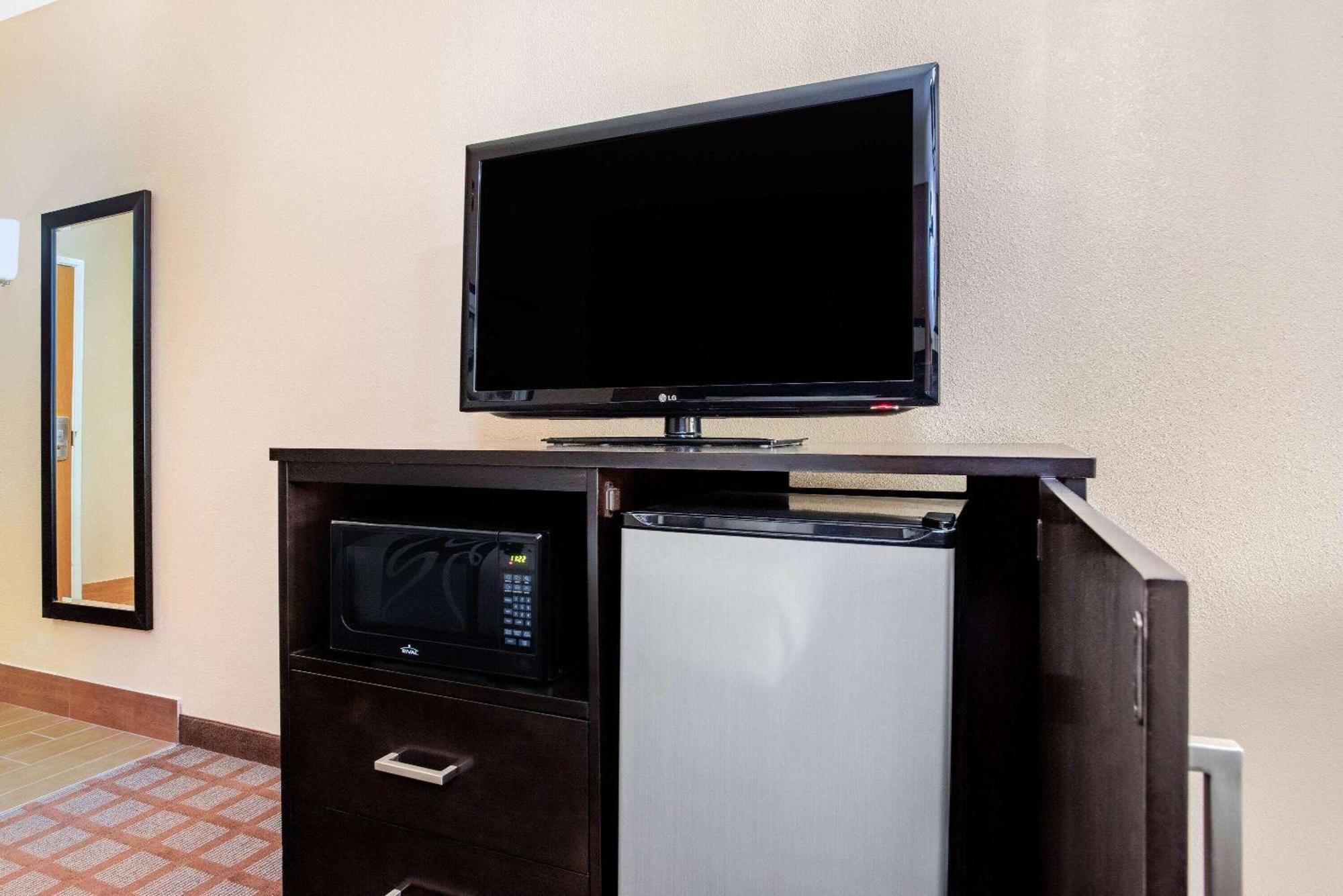 La Quinta By Wyndham Indianapolis Airport Plainfield Hotel Bagian luar foto