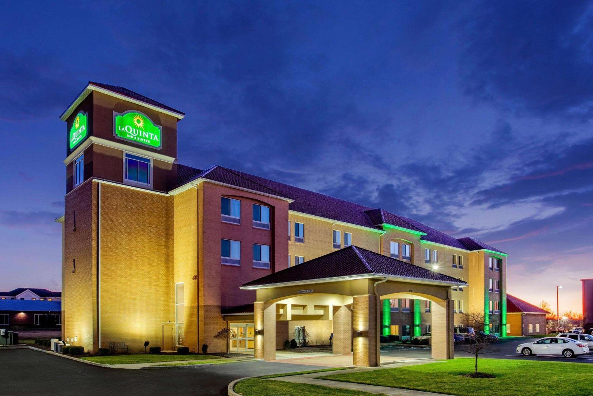 La Quinta By Wyndham Indianapolis Airport Plainfield Hotel Bagian luar foto